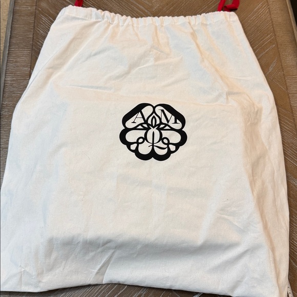 Alexander McQueen Monochrome Tote With Dust Bag - Picture 16 of 17